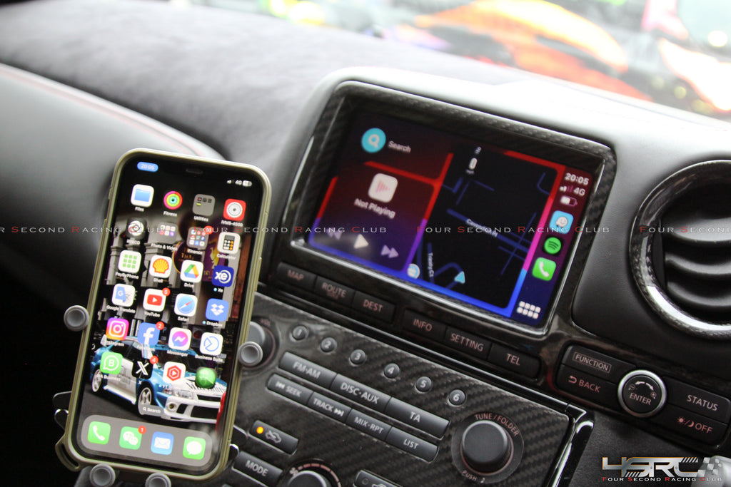 4SRC GTR35 CarPlay