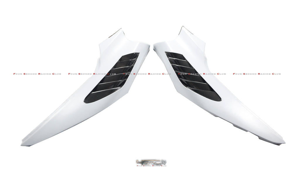 McLaren 720S Dry Carbon front fender wings with vents
