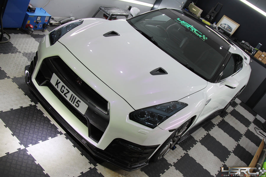 Nissan GT-R R35 – Pearl White Wrap