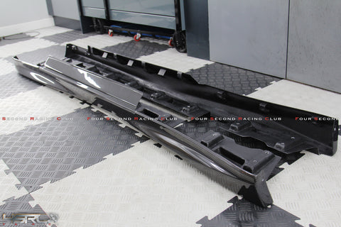 4SRC Made MY17 Nissan GTR35 OEM style carbon side skirts